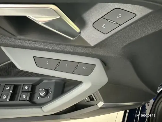 AUDI A3 SPORTBACK IV - voiture de démonstration - Photo 37