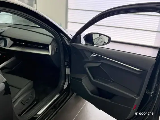 AUDI A3 BERLINE IV - voiture de démonstration - Photo 15
