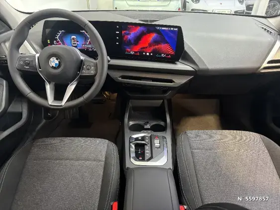 BMW SERIE 1 F70 - voiture de démonstration - Photo 9