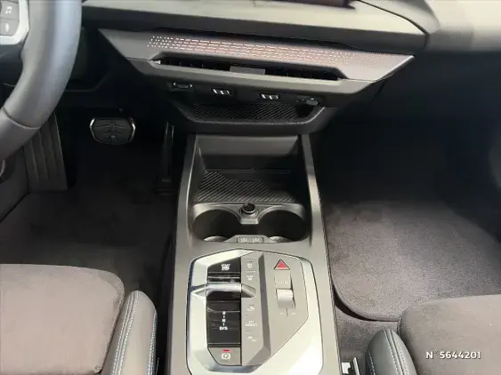 BMW SERIE 1 F70 - voiture de démonstration - Photo 15