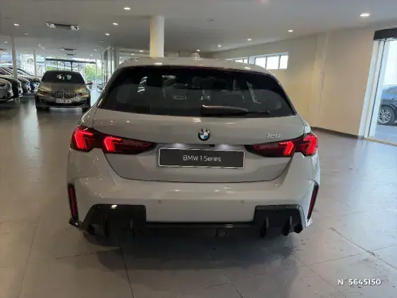 BMW SERIE 1 F70 - voiture de démonstration - Photo 6
