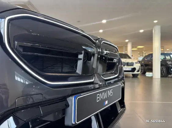 BMW M5 G90 - voiture de démonstration - Photo 17