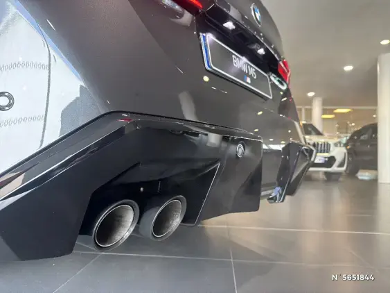 BMW M5 G90 - voiture de démonstration - Photo 19
