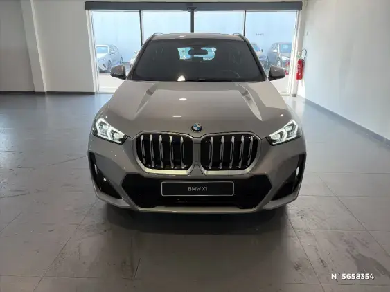 BMW X1 U11 - voiture de démonstration - Photo 3