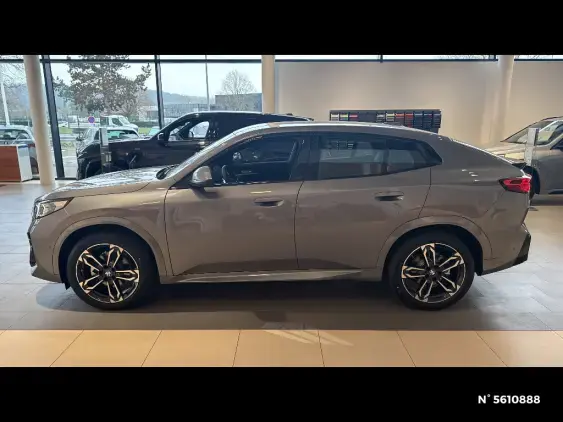 BMW iX2 U10 - voiture de démonstration - Photo 2