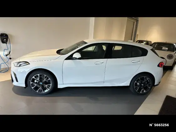 BMW SERIE 1 F70 - voiture de démonstration - Photo 2