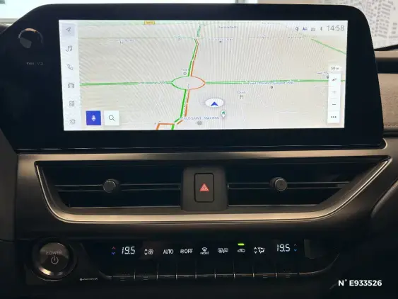 LEXUS UX - voiture de démonstration - Photo 13