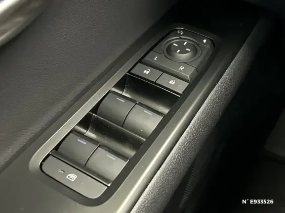 LEXUS UX - voiture de démonstration - Photo 15