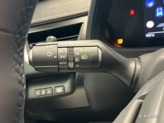 LEXUS UX - voiture de démonstration - Photo 28