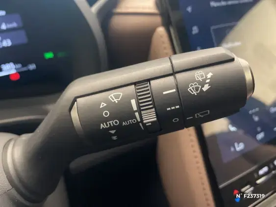 LEXUS LBX - voiture de démonstration - Photo 29