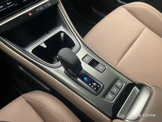 LEXUS LBX - voiture de démonstration - Photo 30