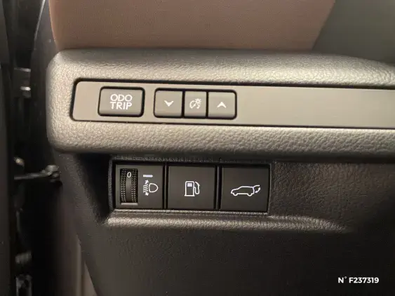 LEXUS LBX - voiture de démonstration - Photo 37