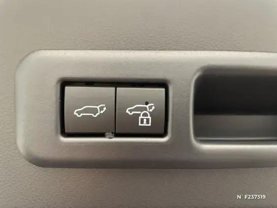 LEXUS LBX - voiture de démonstration - Photo 38