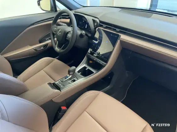 LEXUS LBX - voiture de démonstration - Photo 10