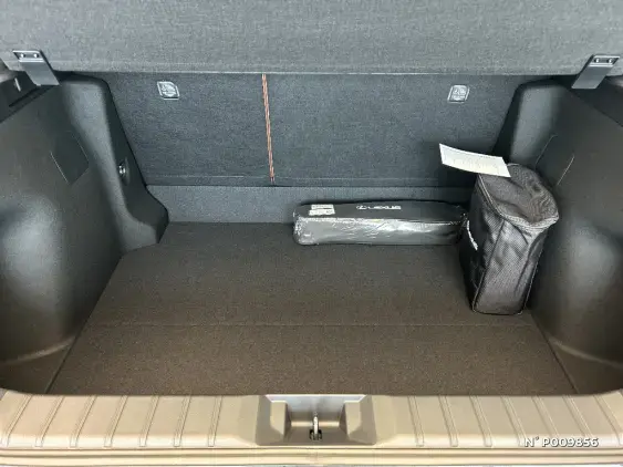 LEXUS LBX - voiture de démonstration - Photo 7