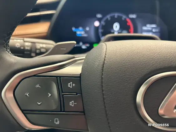 LEXUS LBX - voiture de démonstration - Photo 26