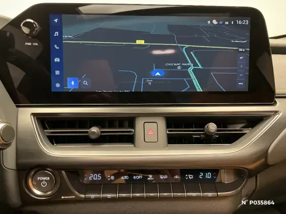 LEXUS UX - voiture de démonstration - Photo 13