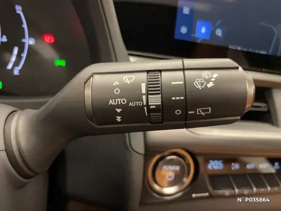 LEXUS UX - voiture de démonstration - Photo 28