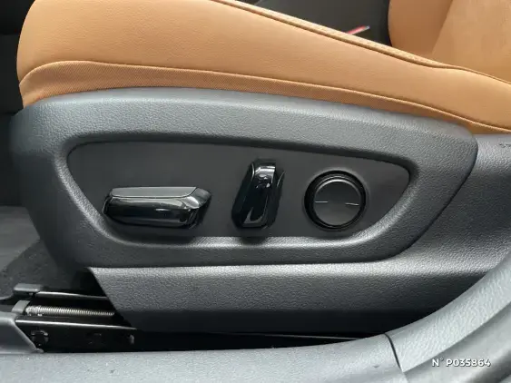 LEXUS UX - voiture de démonstration - Photo 35