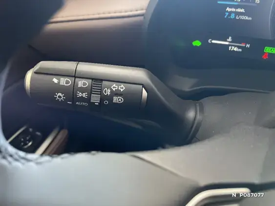 LEXUS LBX - voiture de démonstration - Photo 27