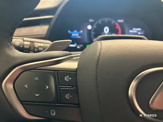 LEXUS LBX - voiture de démonstration - Photo 26