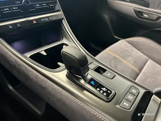 LEXUS LBX - voiture de démonstration - Photo 34