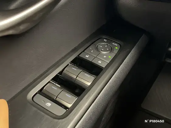 LEXUS UX - voiture de démonstration - Photo 15