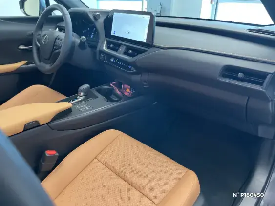 LEXUS UX - voiture de démonstration - Photo 10
