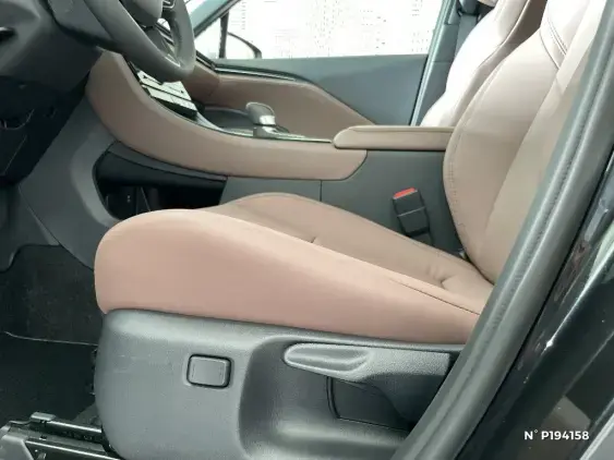 LEXUS LBX - voiture de démonstration - Photo 27