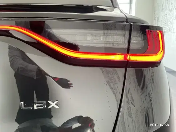 LEXUS LBX - voiture de démonstration - Photo 35