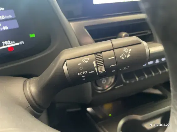 LEXUS UX - voiture de démonstration - Photo 30