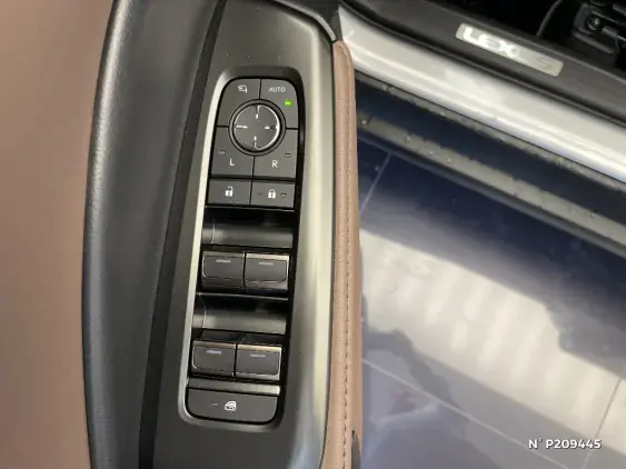 LEXUS LBX - voiture de démonstration - Photo 26