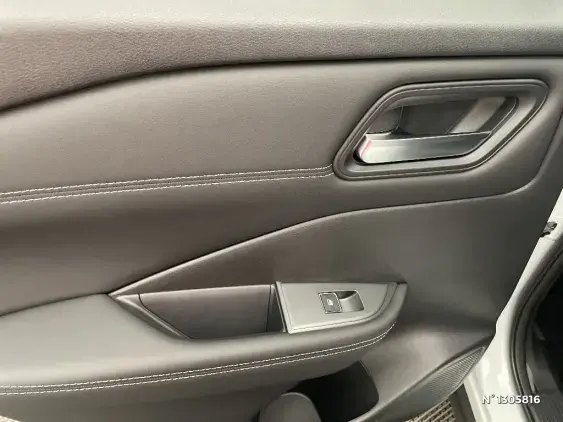 NISSAN QASHQAI III - voiture de démonstration - Photo 30