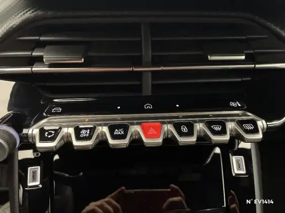 PEUGEOT 2008 - voiture de démonstration - Photo 15