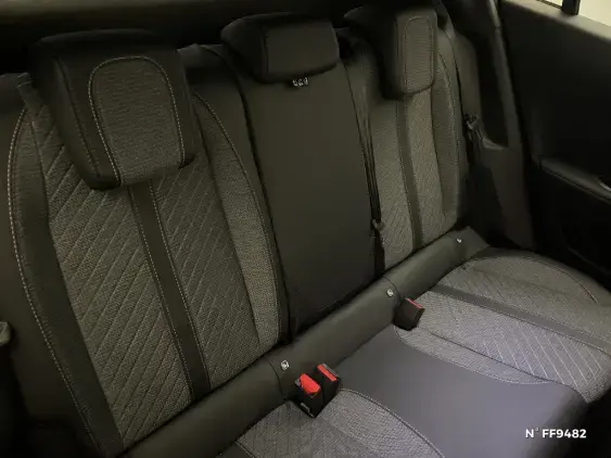 PEUGEOT 2008 - voiture de démonstration - Photo 11