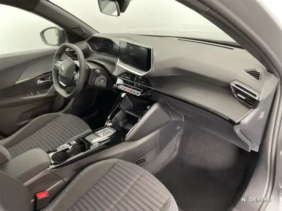 PEUGEOT 2008 ELECTRIQUE II - voiture de démonstration - Photo 10