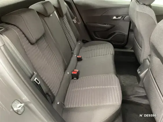 PEUGEOT 2008 ELECTRIQUE II - voiture de démonstration - Photo 11