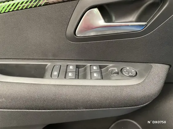 PEUGEOT 208 II - voiture de démonstration - Photo 15