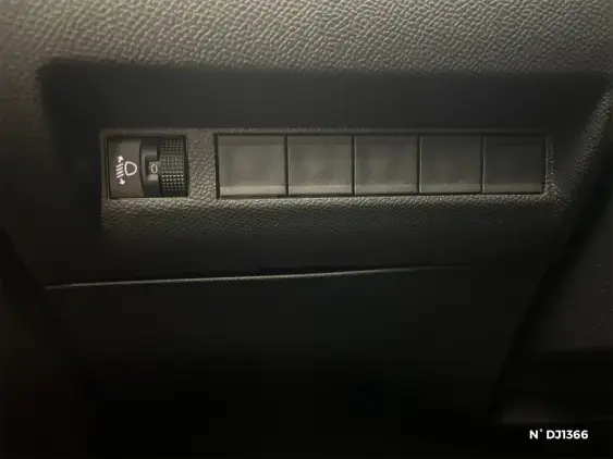 PEUGEOT 2008 - voiture de démonstration - Photo 15