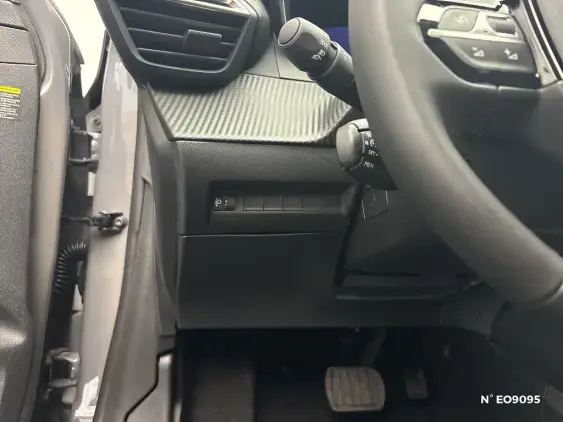 PEUGEOT 208 ELECTRIQUE II - voiture de démonstration - Photo 15
