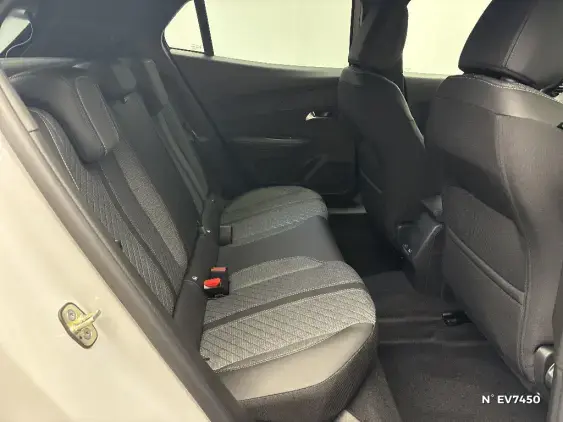 PEUGEOT 2008 - voiture de démonstration - Photo 11