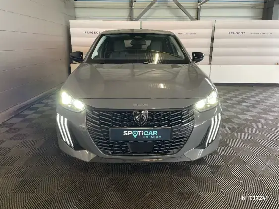 PEUGEOT 208 BUSINESS R II - voiture de démonstration - Photo 3