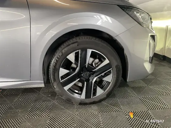 PEUGEOT 208 BUSINESS R II - voiture de démonstration - Photo 8