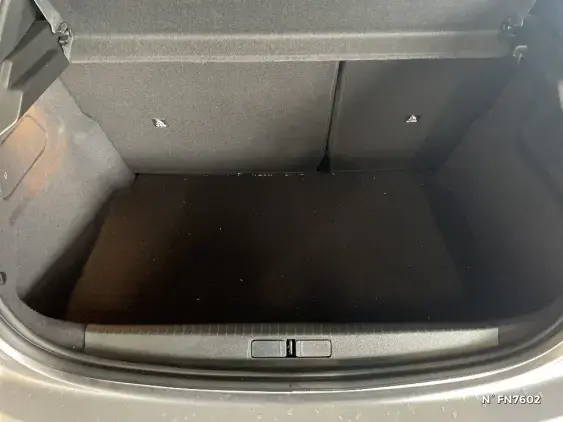PEUGEOT 208 BUSINESS R II - voiture de démonstration - Photo 7
