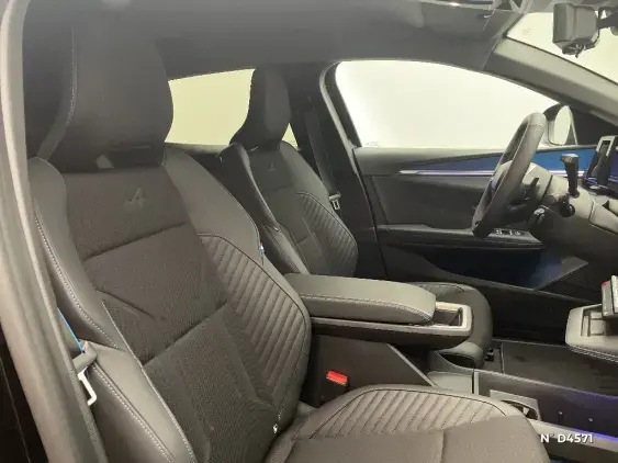 RENAULT MEGANE V - voiture de démonstration - Photo 10