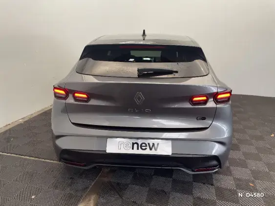 RENAULT CLIO VI - voiture de démonstration - Photo 6