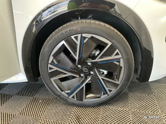 RENAULT CLIO VI - voiture de démonstration - Photo 8