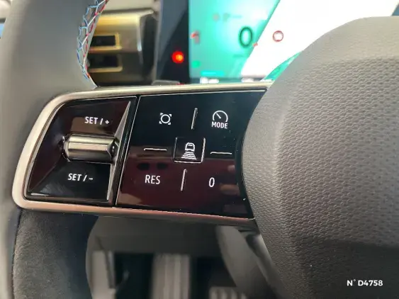 RENAULT CLIO VI - voiture de démonstration - Photo 26