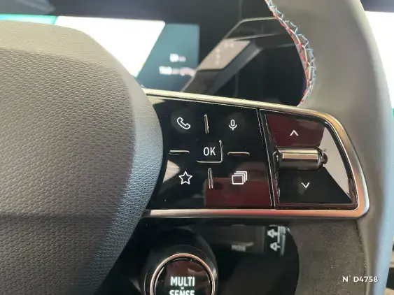 RENAULT CLIO VI - voiture de démonstration - Photo 27