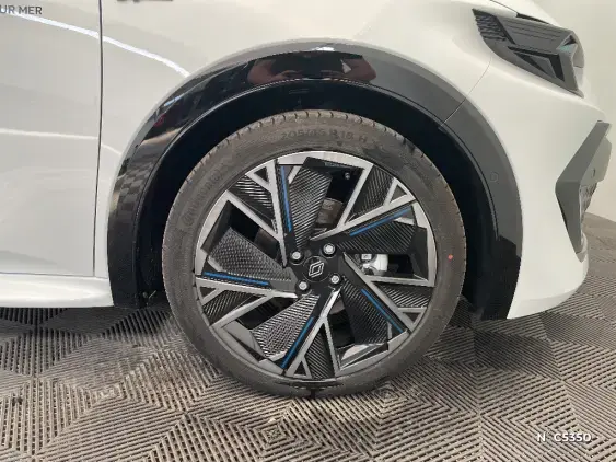 RENAULT CLIO VI - voiture de démonstration - Photo 8